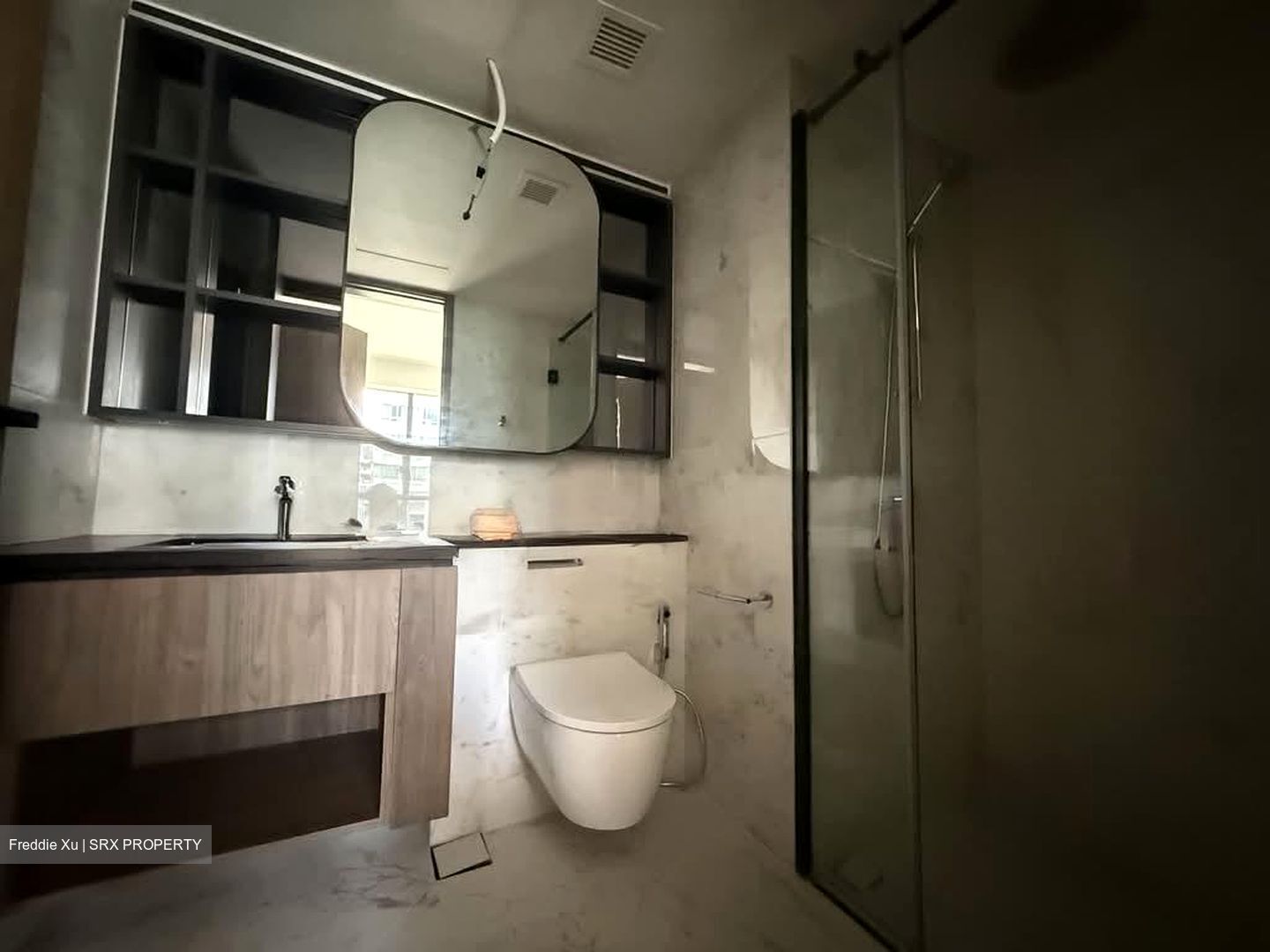 Tanah Merah Kechil Link (D16), Condominium #581330151